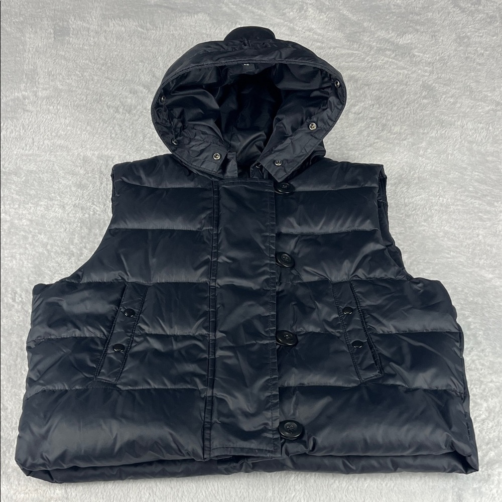 GAP women's Large Black Puffer Vest with both Full Zip and Button Up.